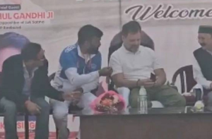 رائے بریلی: راہل گاندھی کو دادا فیروز گاندھی کا گمشدہ ڈرائیونگ لائسنس دیا گیا 