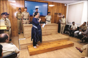 ریلوے پولیس اہلکاروں کی خصوصی ٹریننگ، گفتگو اور مسائل کے حل پر رہنمائی کی گئی 