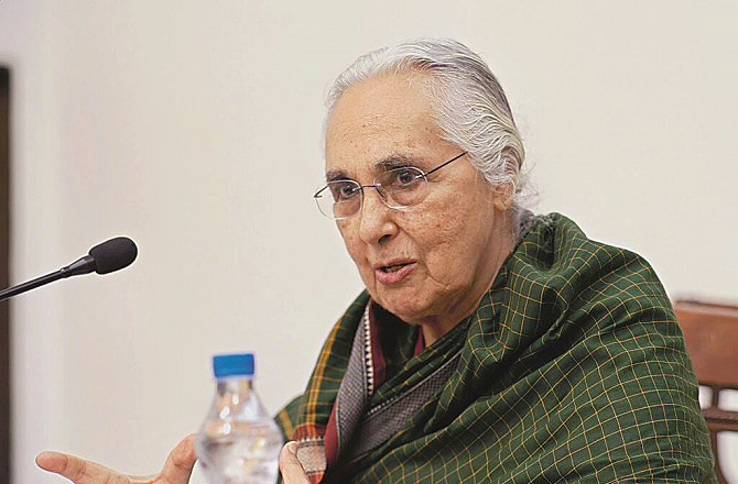 ’’مغل دور کو نصاب سے  نکالنا احمقانہ اقدام ہے‘‘