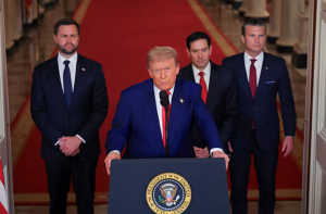 ایران میں مظاہروں پر ردِعمل کے معاملے میں امریکی حکام میں اختلاف: رپورٹ