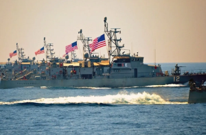 امریکی بحری بیڑے ایران کی جانب گامزن، خامنہ ای کا انتباہ فوج کی انگلی ٹریگر پرہے