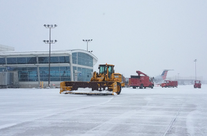 امریکہ: برفانی طوفان کا قہر، ہزاروں پروازیں منسوخ، لاکھوں بجلی سے محروم