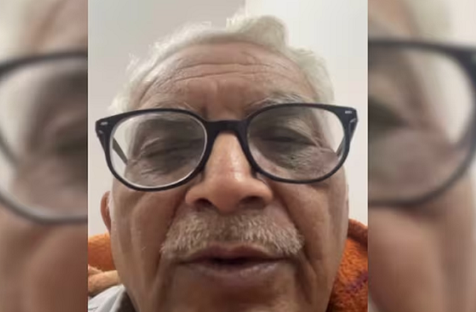 یوپی: ۷۰؍ سالہ شخص کا پہلا ولاگ وائرل، صارفین نے تعریف کی