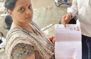 بی جے پی دفتر میں ایس آئی آر فارم بھرنے میں گڑبڑی کا الزام