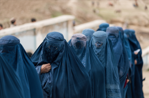 گجرات: داڑھی رکھنا، برقع پہننا، بول چال میں عربی الفاظ اور اعتکاف ’بنیاد پرستی‘