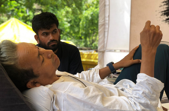جنتر منتر: معروف شخصیات کی حمایت سے کاکروچ جنتا پارٹی کی تحریک کو نئی تقویت