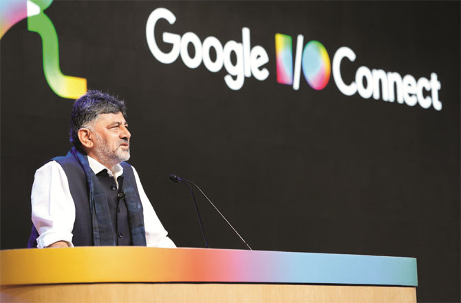 Chief Minister DK Shivakumar addressing the inaugural session of ‘Google I/O Connect India’. Photo: INN