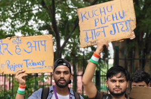 ’کچو پچو‘ سے ’واستے گنا ہوئیا‘ تک؛ جین زی زبان پارلیمانِ ہند تک پہنچ گئی