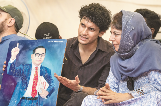 پردھان برقرار، این ٹی اے کے ۴۷؍ افسر برطرف