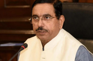 پرہلاد جوشی: وزیرِ تعلیم بننے کے بعد پہلا ردِعمل