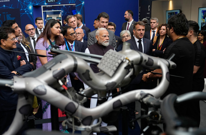 Modi In France.Photo:PTI