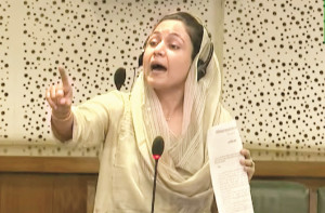 ’’آپ صرف مسلم کمیونٹی کو کیوں نشانہ بنا رہے ہیں؟‘‘