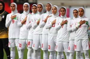 ایران-اسرائیل کشیدگی: فوجی تنازع کے سائے میں ایرانی خواتین فٹ بال ٹیم کا عزم