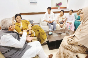 ’’میونسپل ’ڈی ‘اور ’ای ‘وارڈ میںپانی کی قلت دور کی جائے‘‘