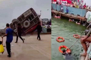 بنگلہ دیش سانحہ: بس کے دریائے پدما میں گرنے سے۲۳؍ سے زائد افراد ہلاک 