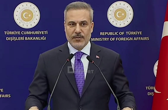 ترکی کے وزیر خارجہ کا مشرق وسطیٰ میں جنگ کے وسیع تر خطرات کے پیش نظرعلاقائی دورہ