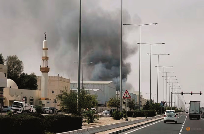 Smoke can be seen rising from a gas field in the Ras Laffan industrial area of ​​Qatar.