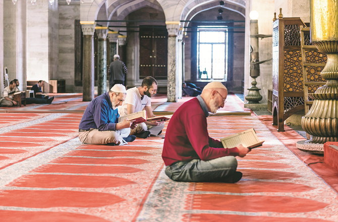 قیامت کی منظرکشی، نافرمانوں اور فرمانبرداروں کی حالت اور جنات کا قبول اسلام