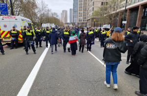 لندن: مسجد اقصیٰ کی بندش کے خلاف زبردست مظاہرہ