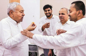 نشانت کمار کی شخصیت اور نتیش کمار کی سیاسی وراثت 