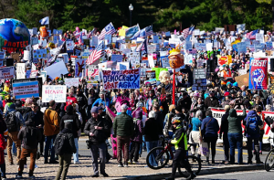 امریکہ: ہزاروں افراد نے’نو کنگز‘ ریلی میں ٹرمپ اور ایران جنگ کے خلاف احتجاج کیا