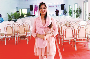 ثمینہ ایچ امدانی سوشل ورکر ہیں اور روزہ میں بھی فعال رہتی ہیں