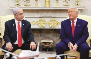  ایران جنگ میں پھنسے ٹرمپ کی مشکلات بڑھنے والی ہیں