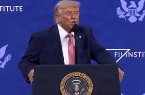  ٹرمپ کا پھر دعویٰ: ۸؍ جنگیں رکوا دیں، ہند پاک کشیدگی بھی ختم کی