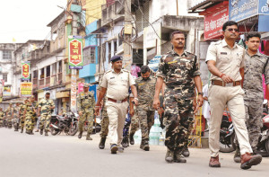 بنگال میں عین انتخابی مہم کے دوران مرشد آباد میں فرقہ وارانہ تصادم