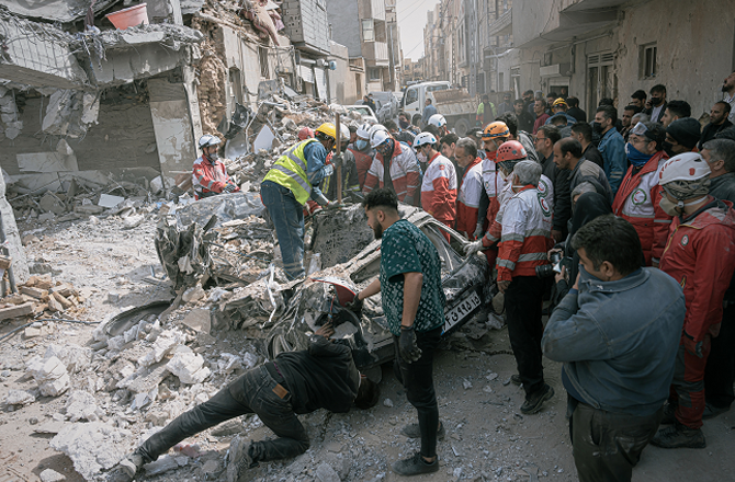 The increase in the number of casualties due to wars has taken the form of a medical crisis. Photo: PTI