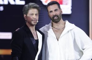 ’وہیل آف فارچیون‘ میں شاہ رخ کا جادو، اکشے کمار کا مزاحیہ ردعمل وائرل