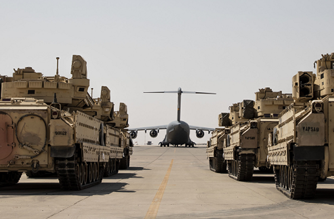 نیٹو انخلا، برطانیہ کے اڈے استعمال، سعودی اور یو اے ای جنگ کے قریب