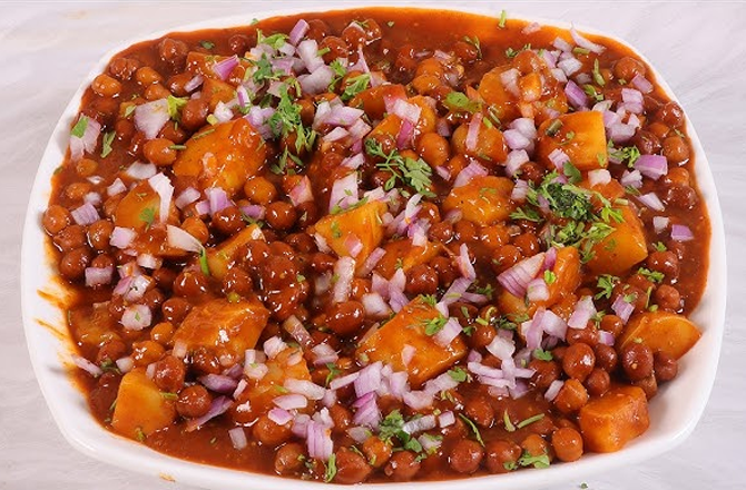 Khatte Meethe Chane. Photo: INN