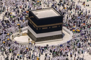 سعودی عرب: یومِ عرفہ پر۳۳ سال بعد مکہ مکرمہ میں سورج عین خانہ کعبہ کے اوپر