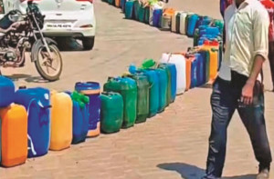  پیٹرول خریدنے کیلئے’ سات بارہ‘ ہونا ضروری؟
