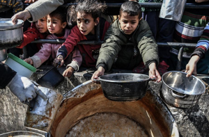 غزہ کی بھوک اسرائیل میں انتخابی مہم کا ہتھیار جبکہ ۵؍لاکھ فلسطینی امداد سے محروم