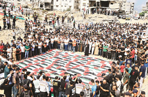 غزہ: تاج ٹاور کے ملبے سے نکالے گئے۱۰۵؍شہداءکی تدفین