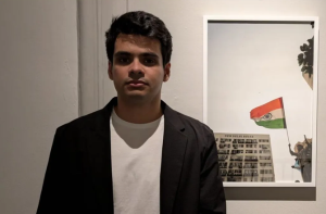 پرینکا گاندھی کے بیٹے کی کھینچی ہوئی دہلی احتجاج کی تصاویر نمائش سے ہٹا دی گئیں