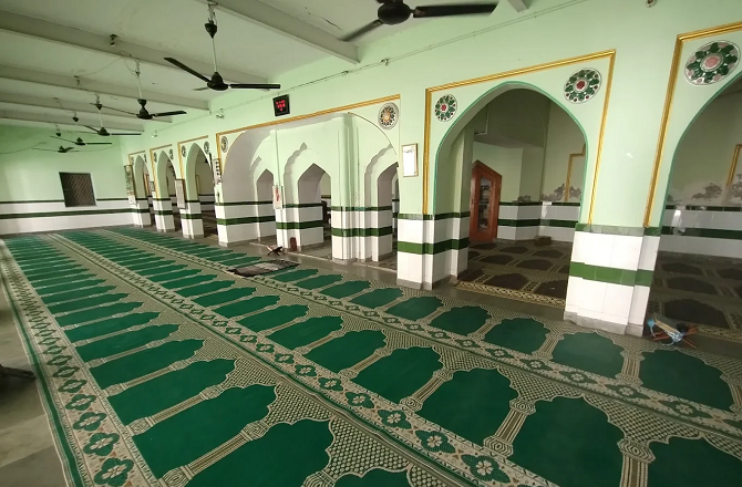 نئی دہلی: مودی کی رہائش گاہ کے قریب ریس کورس مسجد کو چھ دن میں خالی کرنے کا حکم