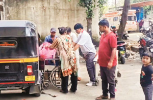 الہاس نگر: ٹریفک میں پھنس جانے پرحاملہ نے رکشا ہی میں بچے کو جنم دیا