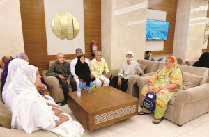 عمرہ کرنے والوں کو وطن لانے کی کوششیں جاری 