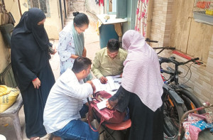 ایس آئی آر کی آڑ میں نوٹس بھیجے جانے سے شہریوں کو شدید دقتوں کا سامنا