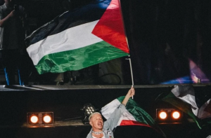 میکلمور کا فلسطینیوں کیلئےایک ملین ڈالر، ایڈ شیرن و کرافٹ کا ۲ ملین ڈالر کا عطیہ