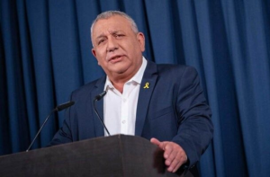 ۴۸ فیصد اسرائیلی آئزن کوٹ کو بطور پی ایم ترجیح دیتےہیں، ۴۰ فیصد نیتن یاہو کےحامی