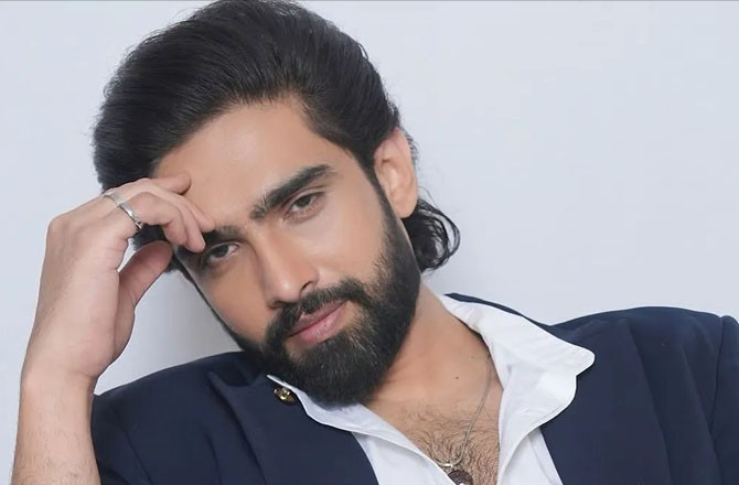 موسیقی میں شاہ رخ، غصے میں سلمان خان جیسا ہوں: امال ملک کا ٹرولز کو سخت انتباہ