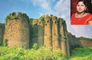 کشتی کی خاتون کھلاڑی نے بچوں کے ساتھ قلعے سے کود کر خودکشی کر لی 