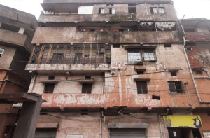 دہلی عمارت سانحہ اور مخدوش عمارتیں