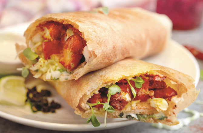 Chicken Roll With Pizza Sauce. Photo: INN