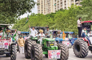 نوئیڈا میں کسانوں کے احتجاج کا دوسرا دن، مطالبات منوانے تک ڈٹے رہنے کااعلان