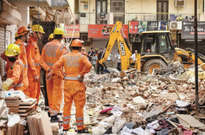 بلڈنگ سانحہ : کئی طلبہ  تعطیل کے سبب محفوظ رہے